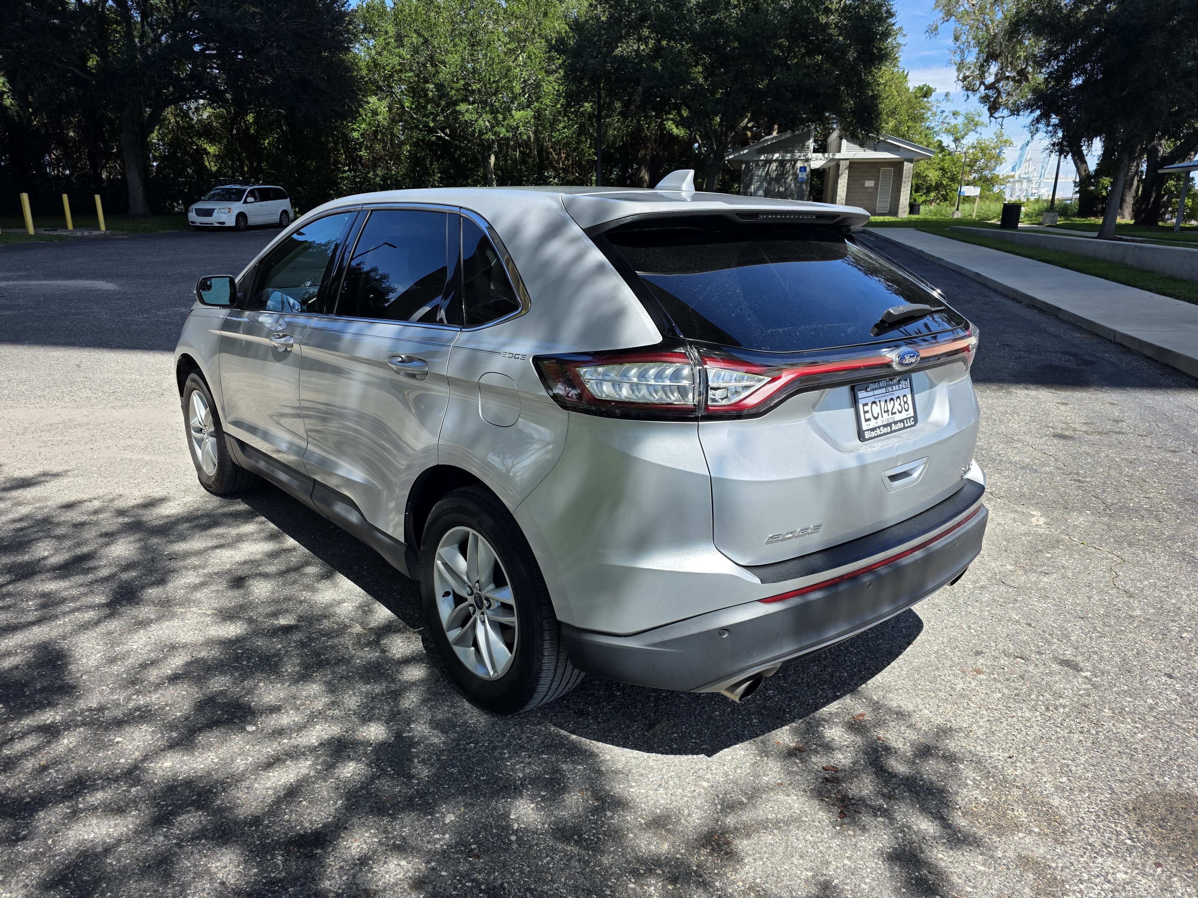 2016 Ford Edge SEL - 3