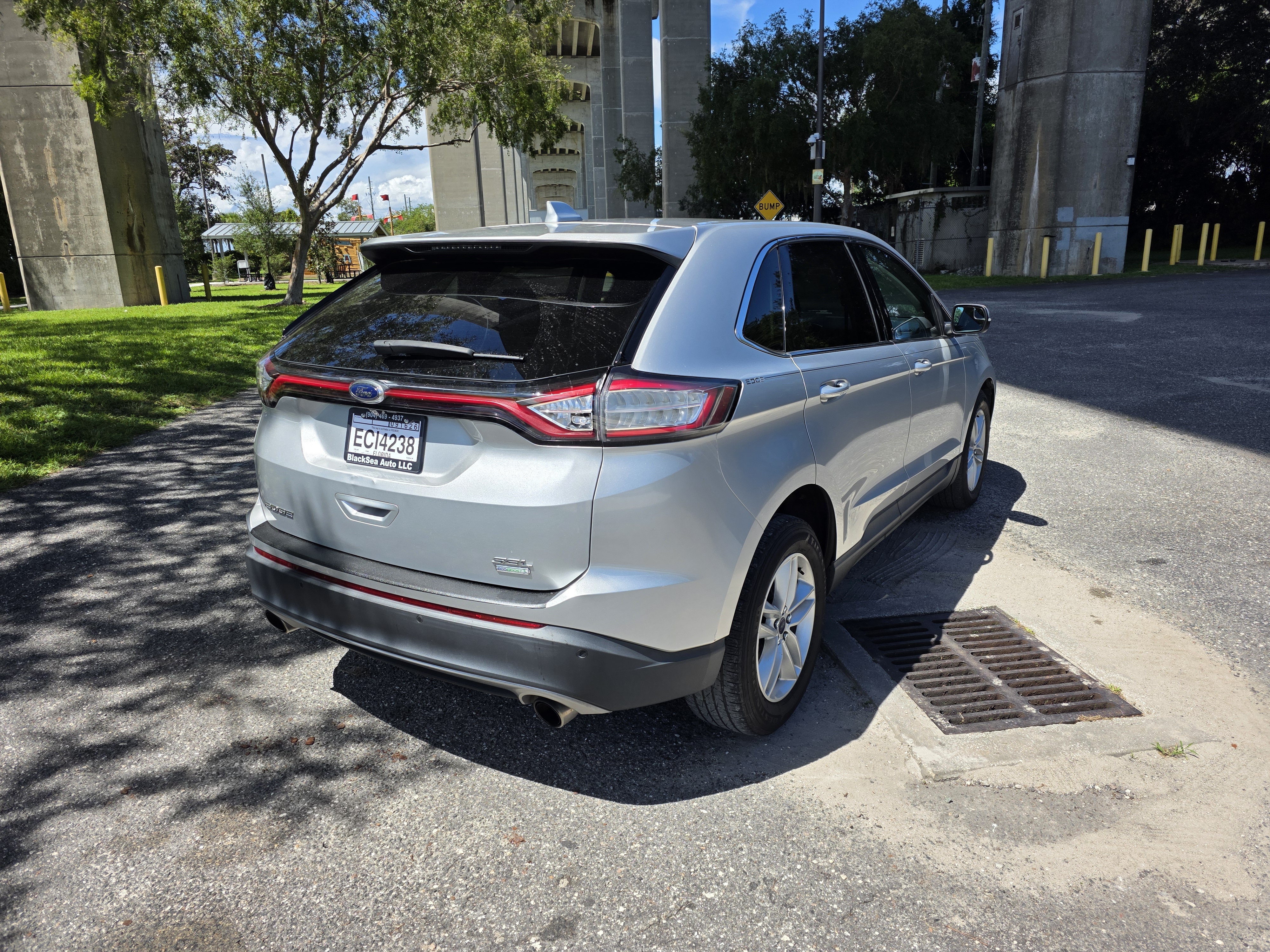 2016 Ford Edge SEL - 5