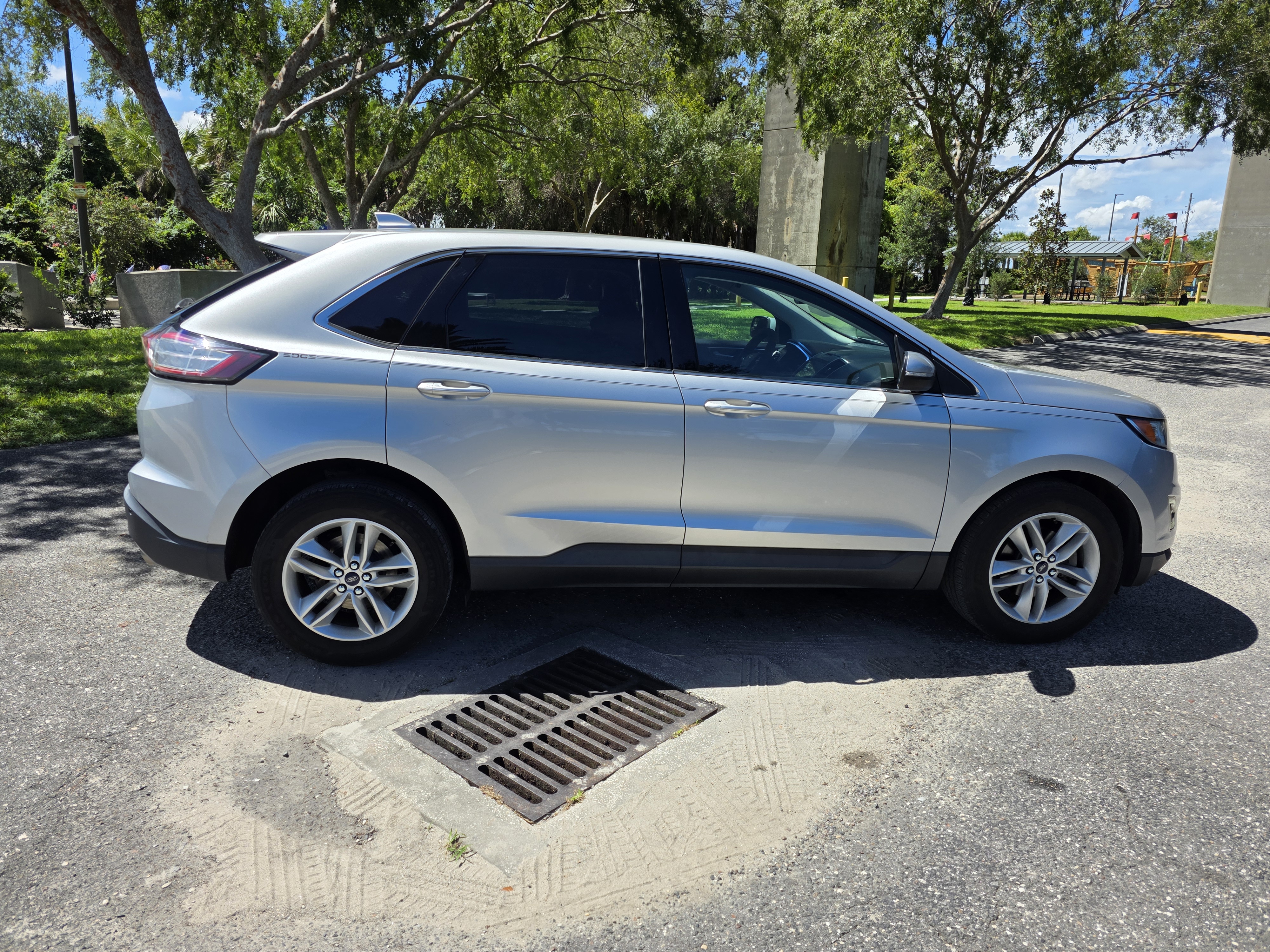 2016 Ford Edge SEL - 7