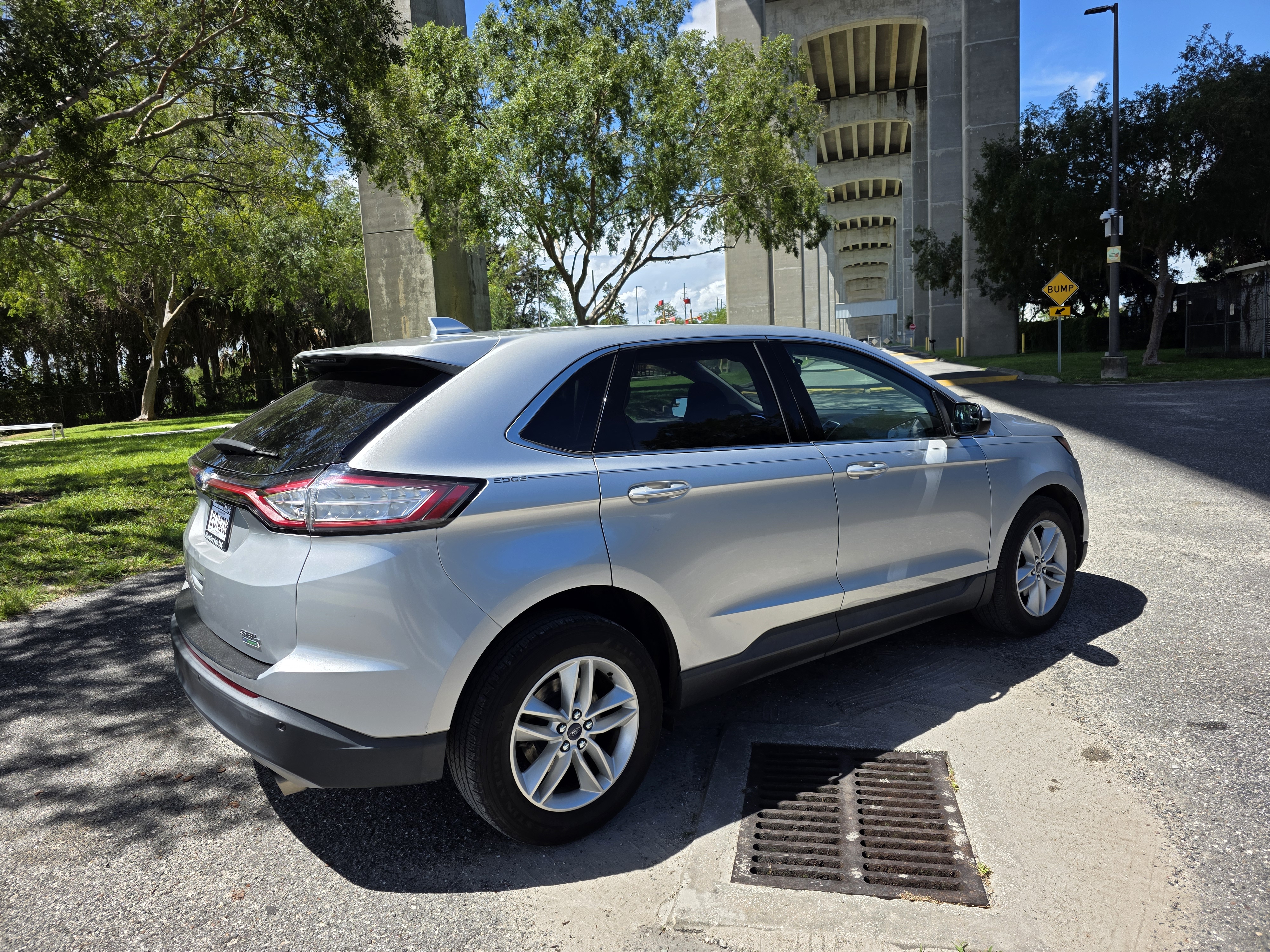 2016 Ford Edge SEL - 9