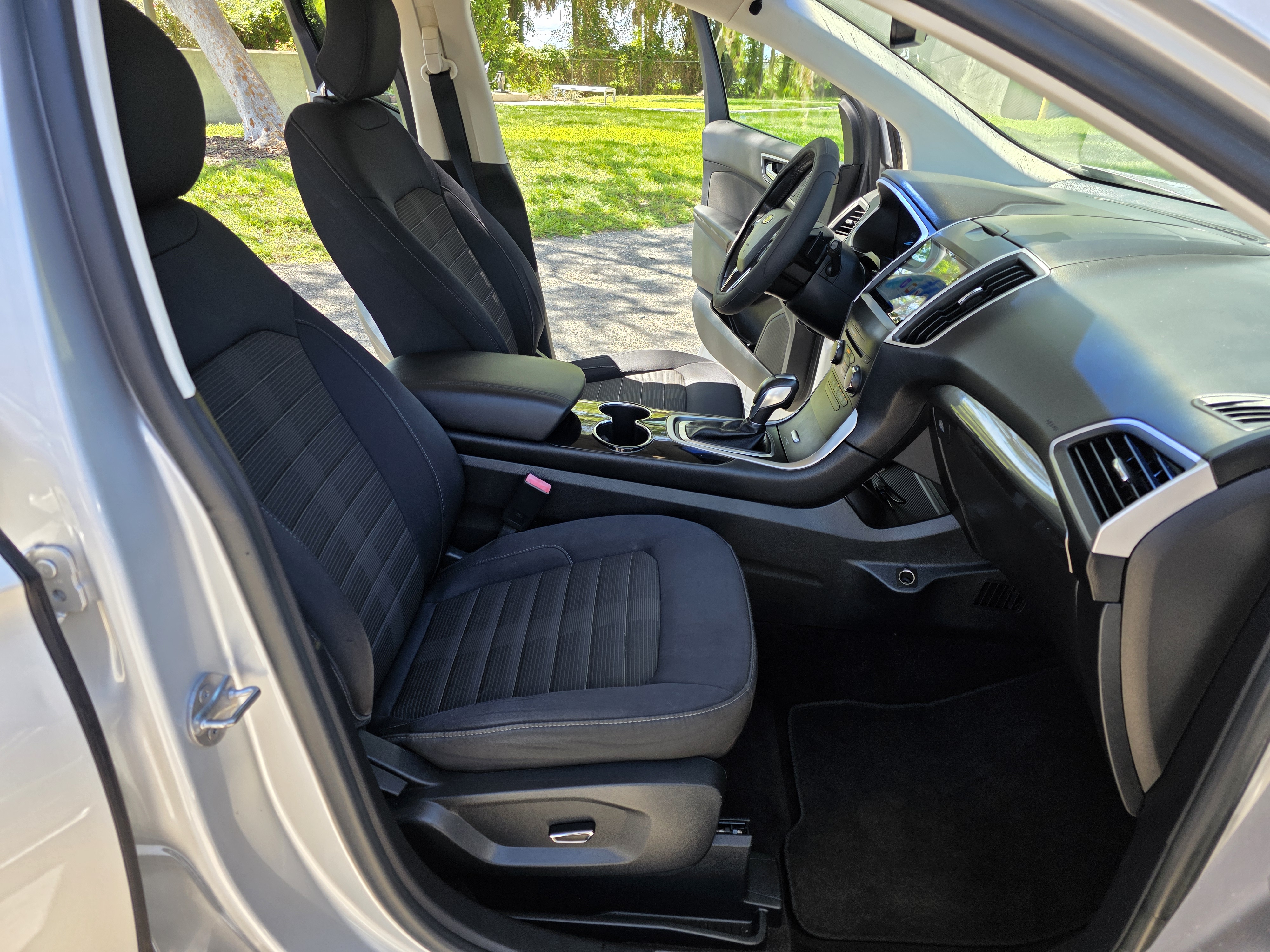 2016 Ford Edge SEL - 19