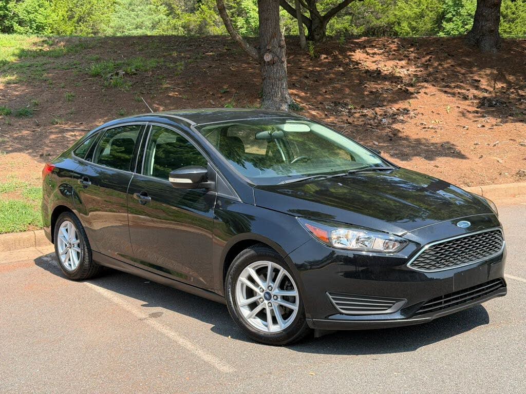 Black Ford Focus 2017 - 3