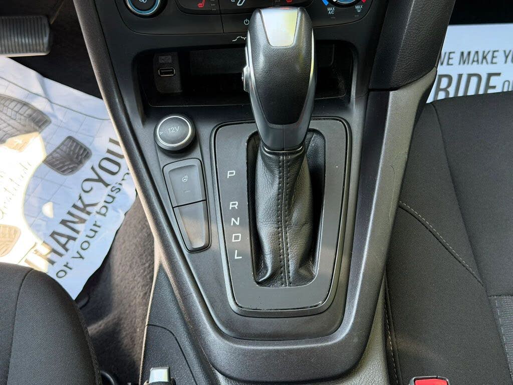 Black Ford Focus 2017 - 7