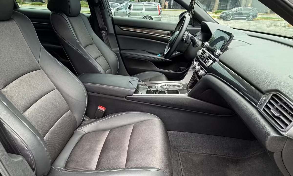 2022 Honda Accord Hybrid - 3