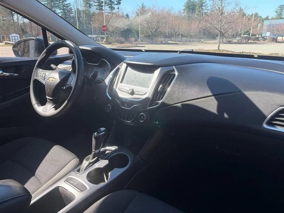 2016 Chevrolet Cruze LT Auto - 8