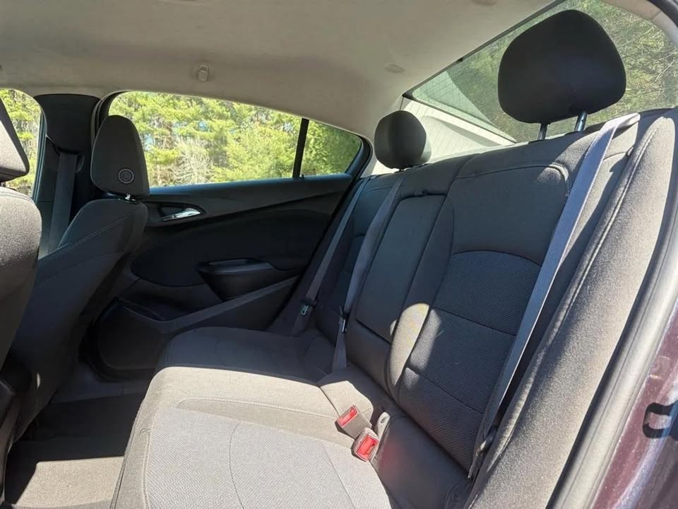 2016 Chevrolet Cruze LT Auto - 13