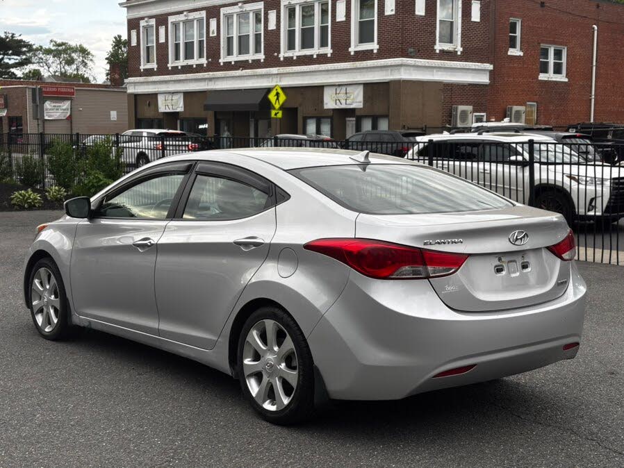 Hyundai Elantra 2016 - 3
