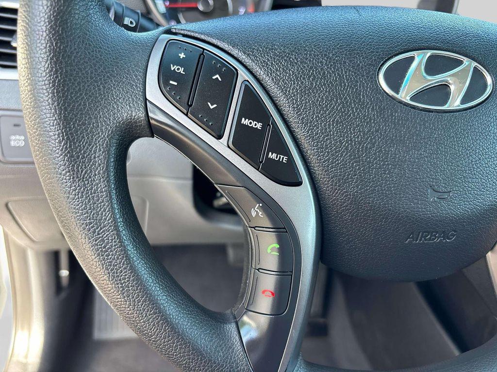 Hyundai Elantra 2016 - 10