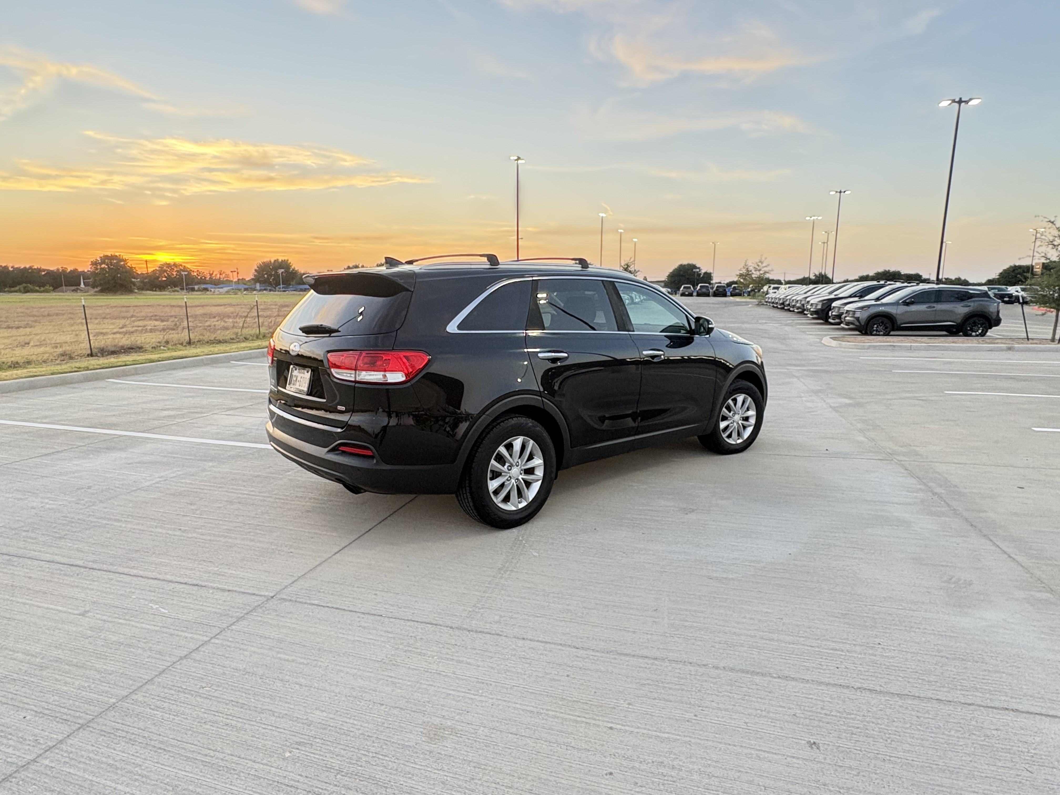 2016 KIA Sorento LX 3rd Row SUV - 3
