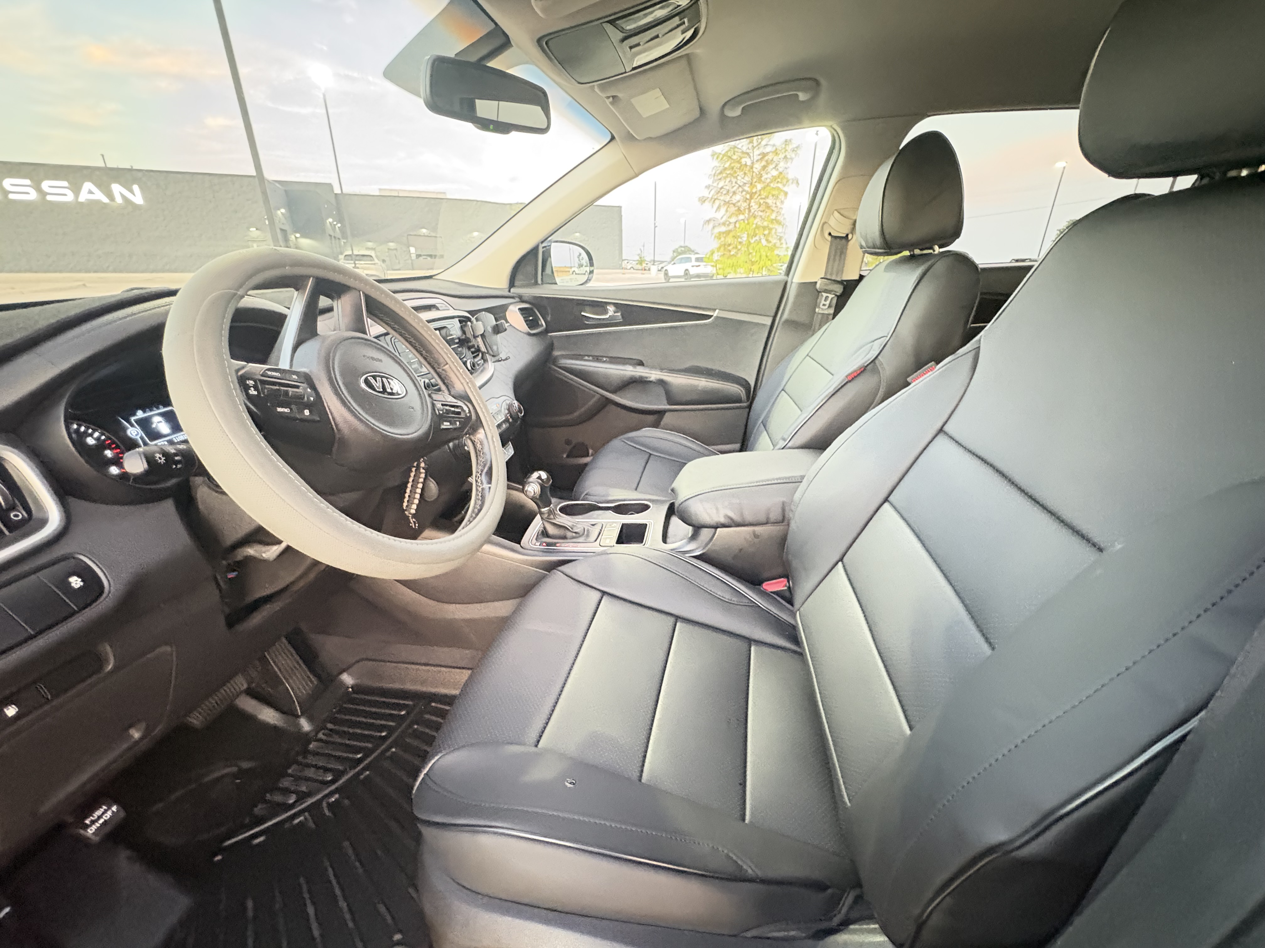 2016 KIA Sorento LX 3rd Row SUV - 6