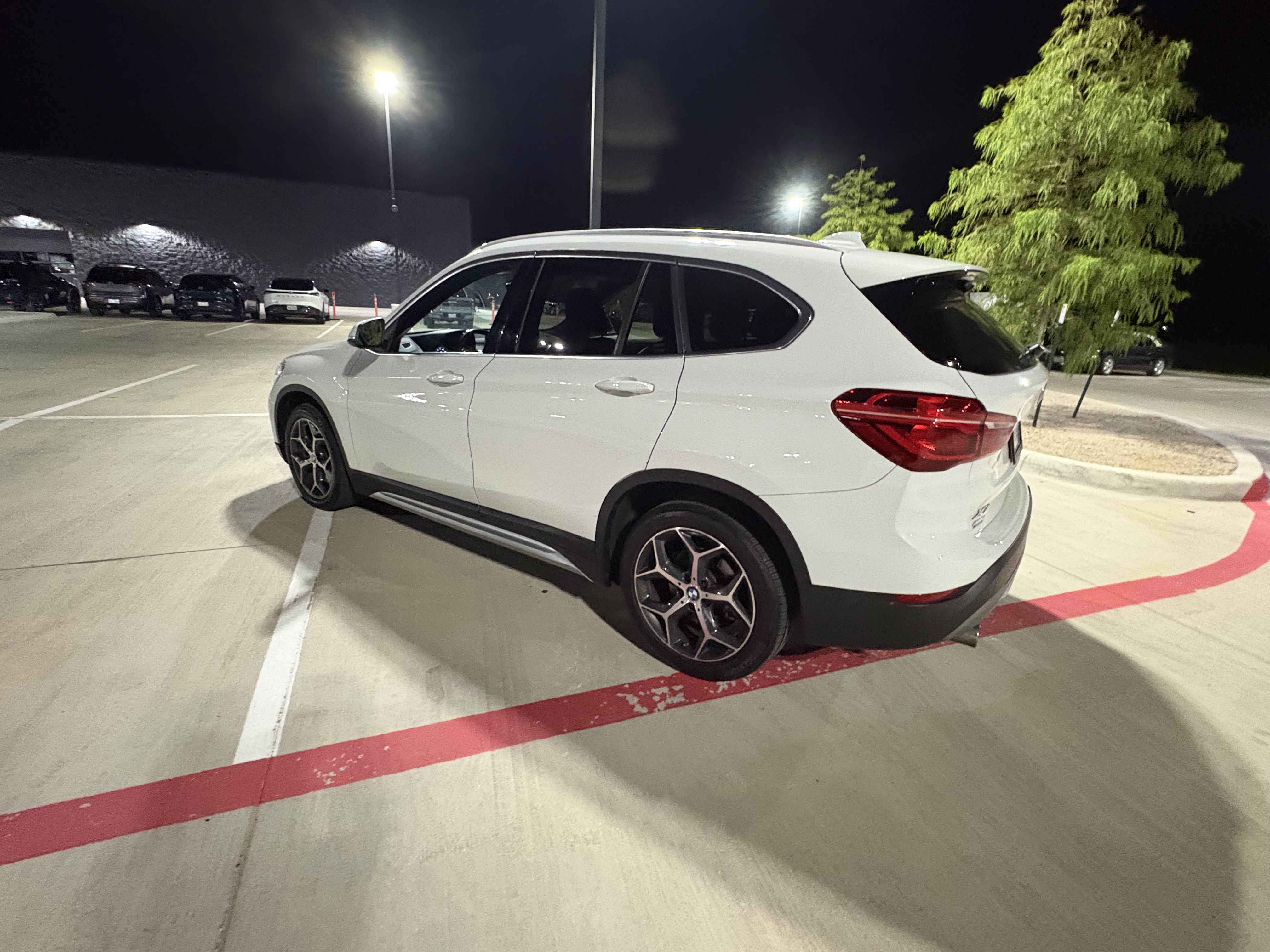 2018 BMW X1 xDrive28i - 3