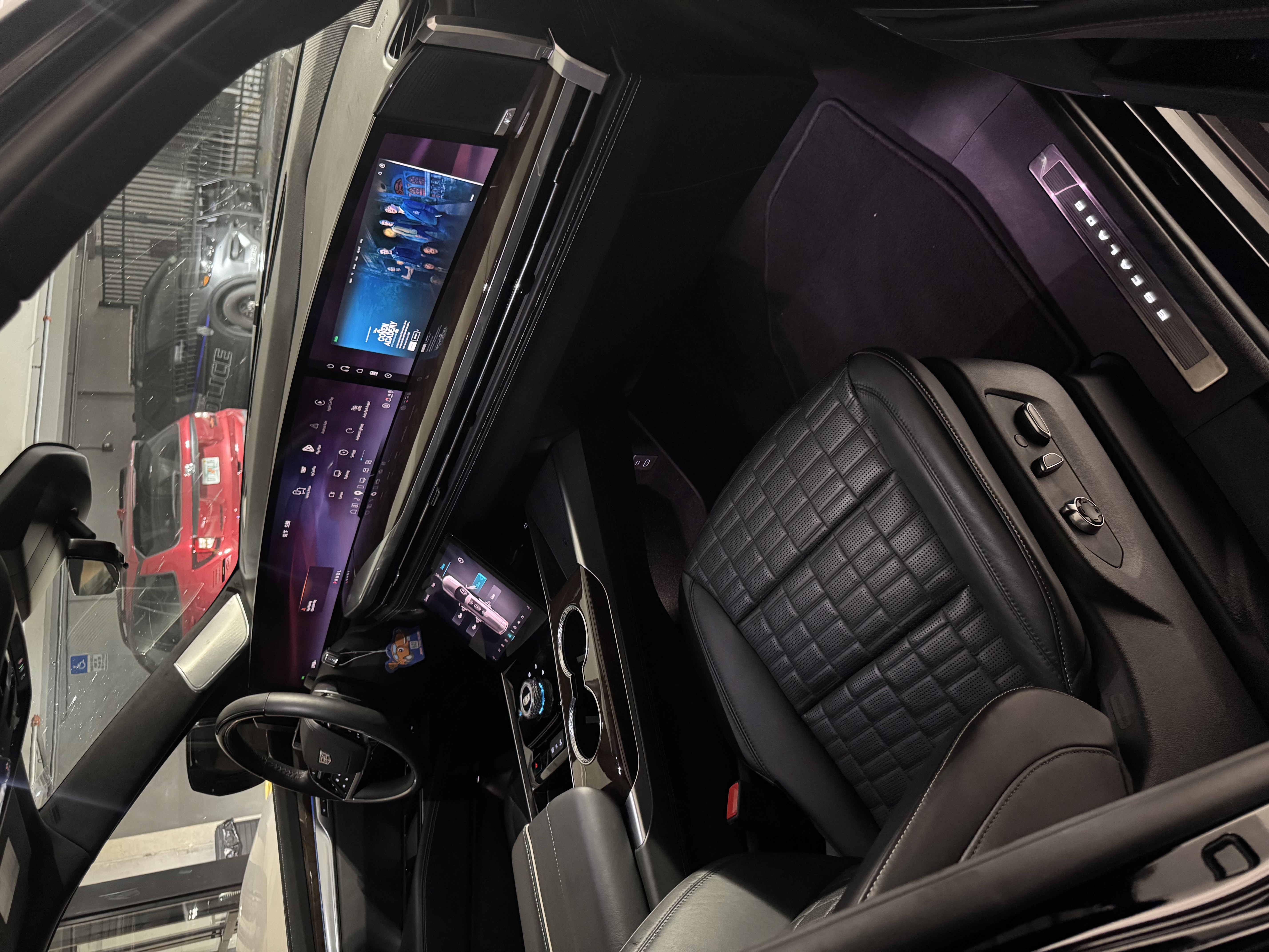 2026 Cadillac Escalade ESV RWD Platinum Sport - 11