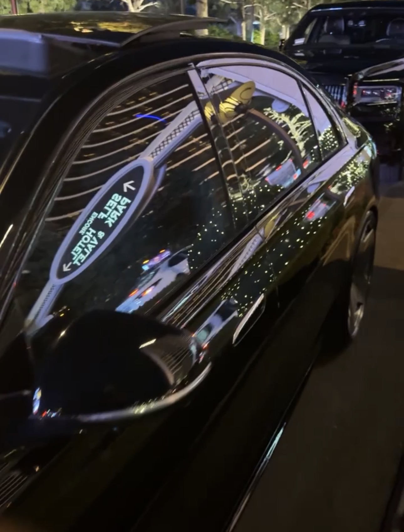 Mercedes-Benz S 580 4MATIC (Black on Black) - 2