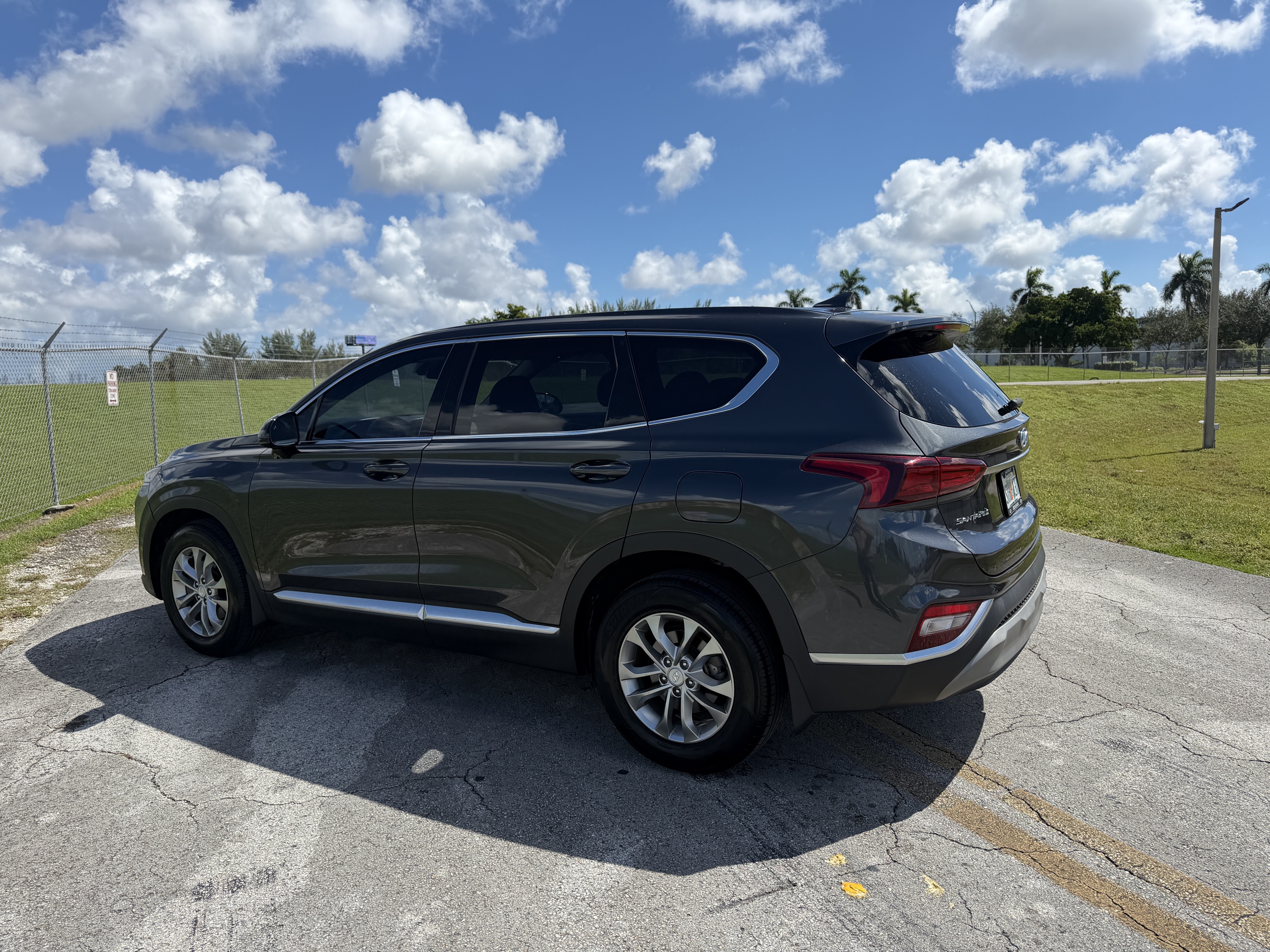 2020 Hyundai Santa FE SEL 2.4 - 4