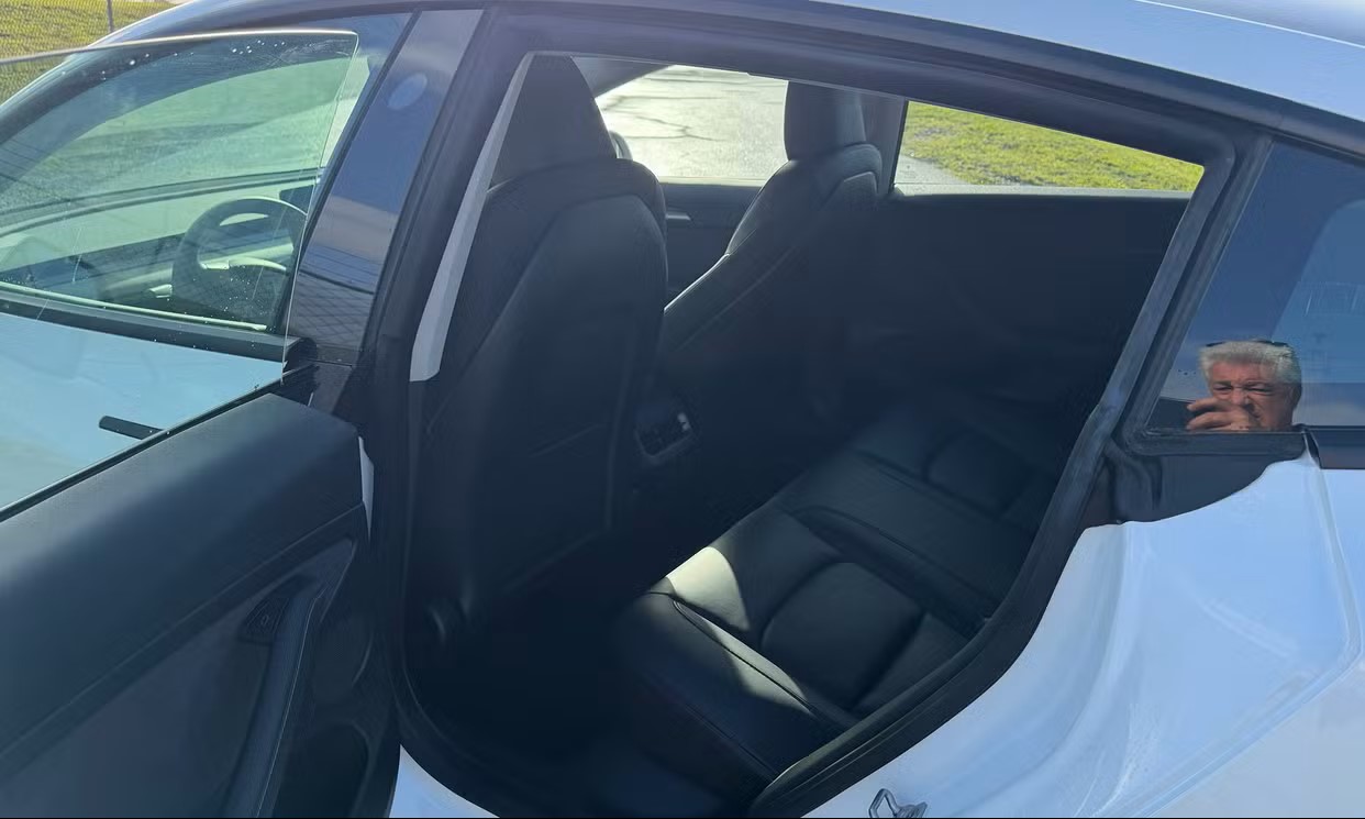 2023 Tesla Model 3 Base - 8