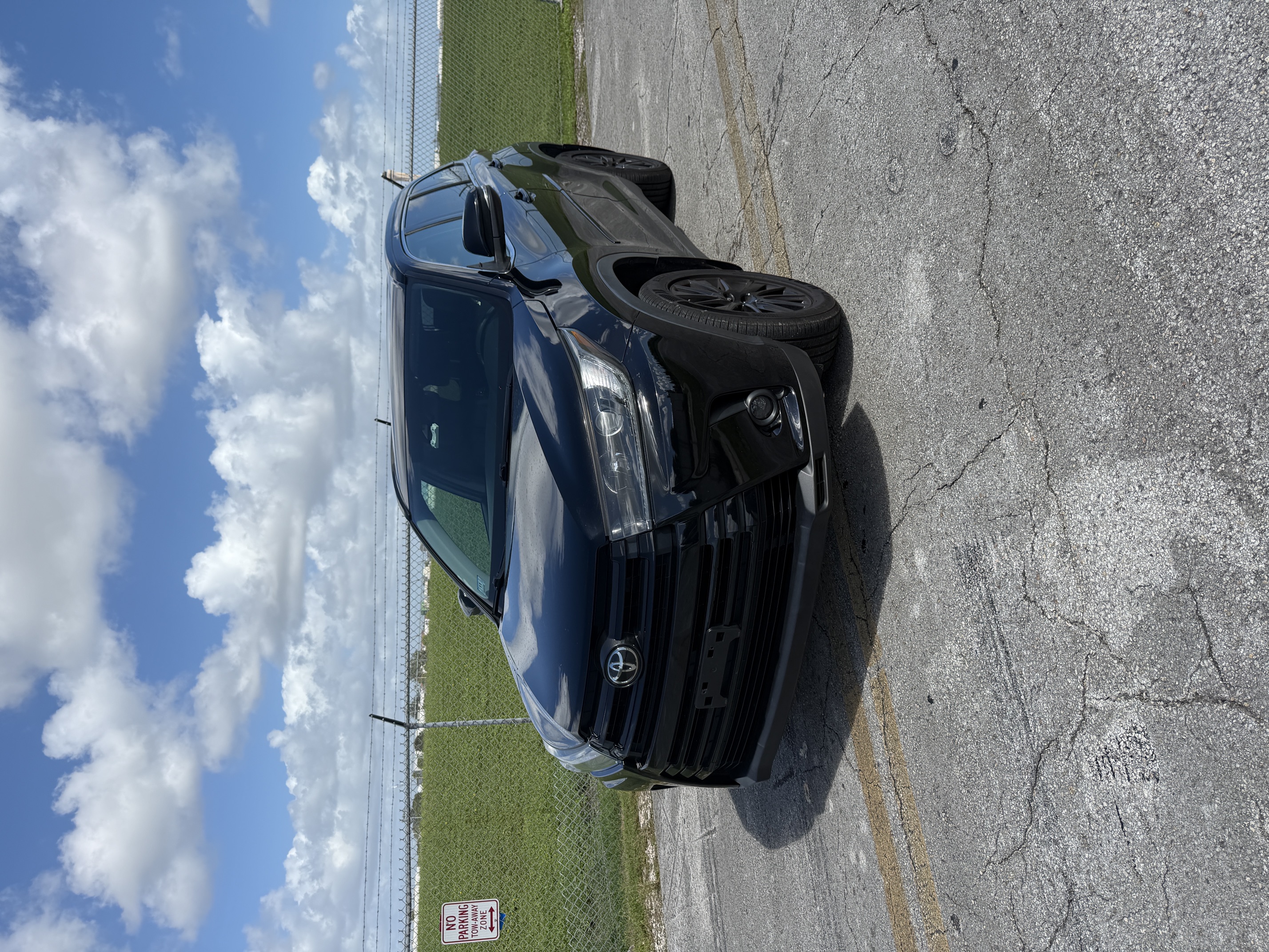 2019 Toyota Highlander SE - 2