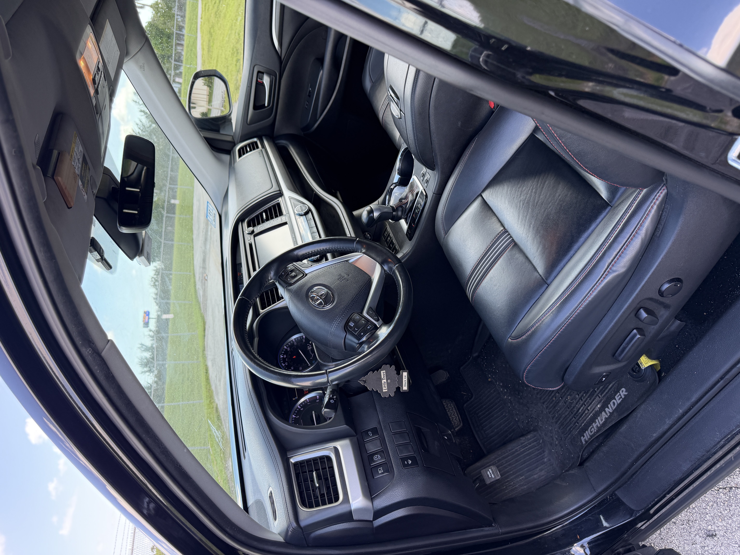2019 Toyota Highlander SE - 5